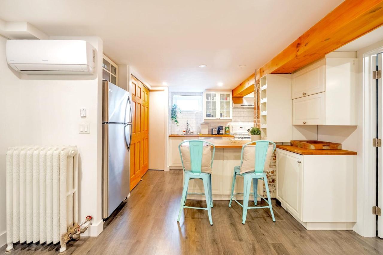 Spacious 1br Just Minutes From High Park *