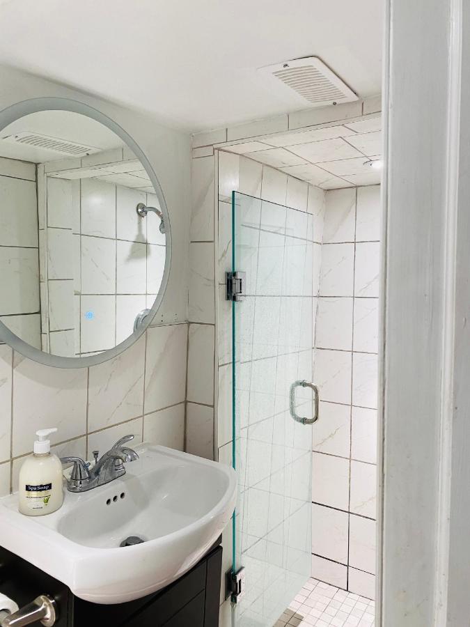 Apartment Lovely Iii 3 Bedrooms Space Share East York A Toronto