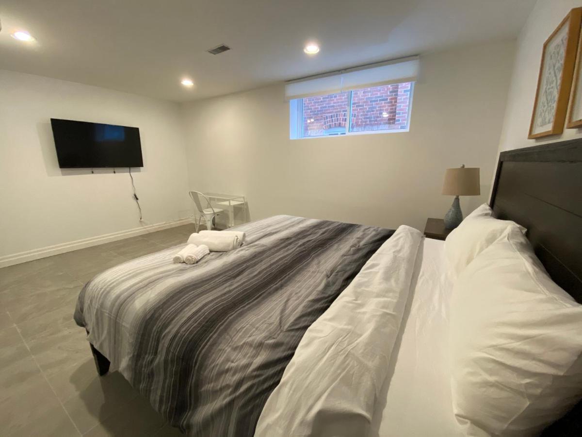 Homestay Yorkmills And Bayview !bb Spacious And Stylish Private Bedroom With Shared Bathroom