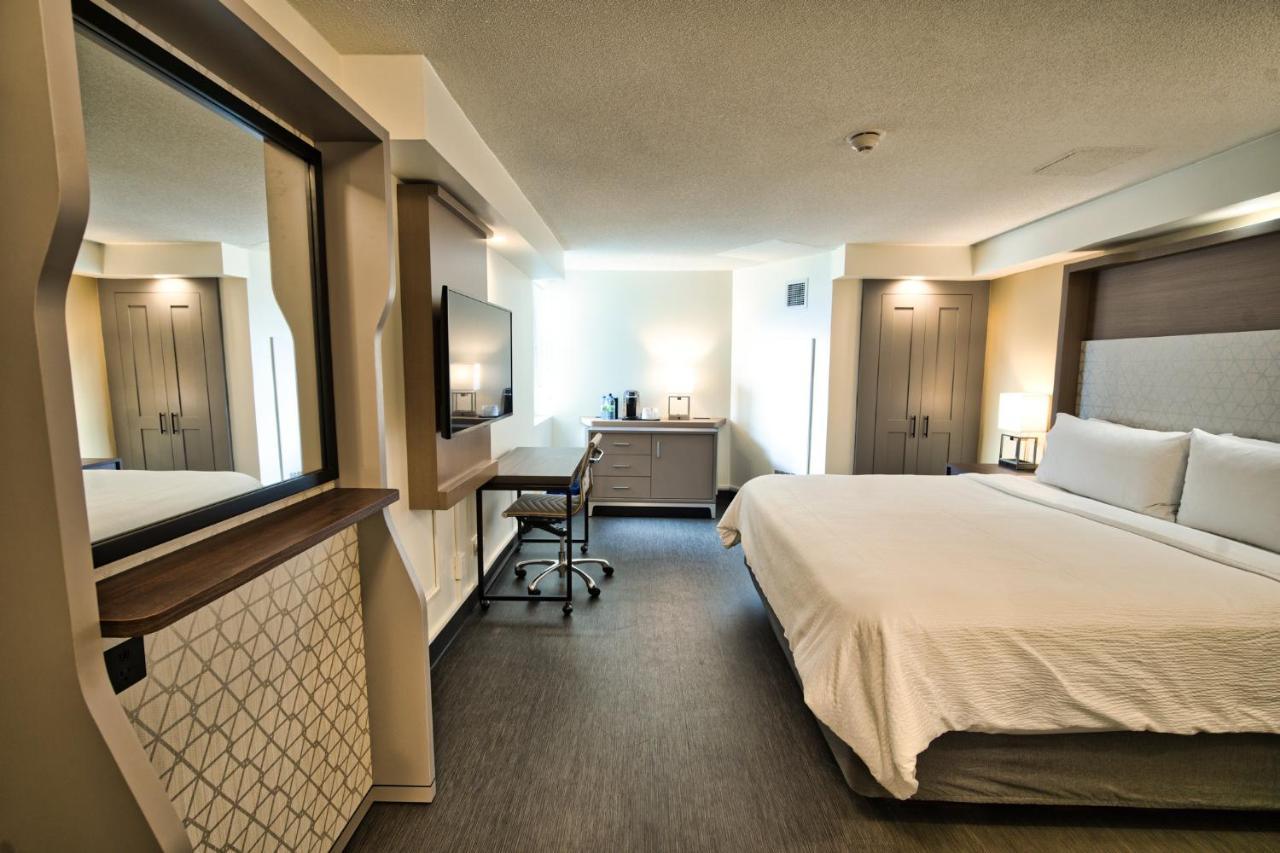 Downtown Centre By Ihg Hotel 4*