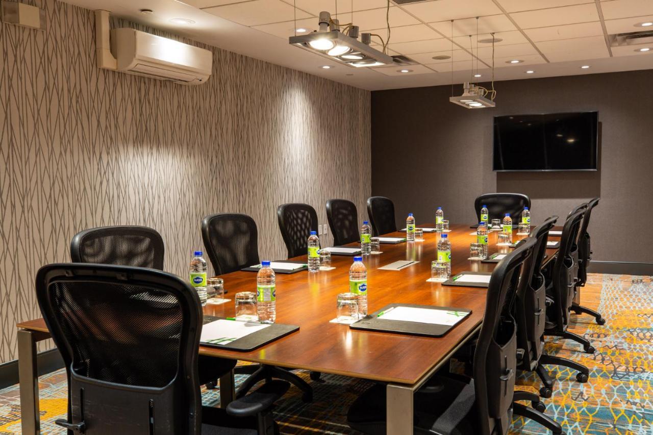 Downtown Centre By Ihg 4* Toronto