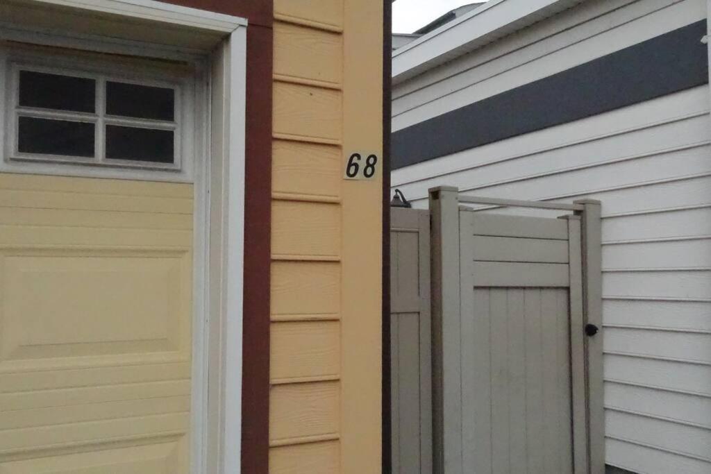 Apartment Bright Studio W Full Kitchen And Detached Bathroom *