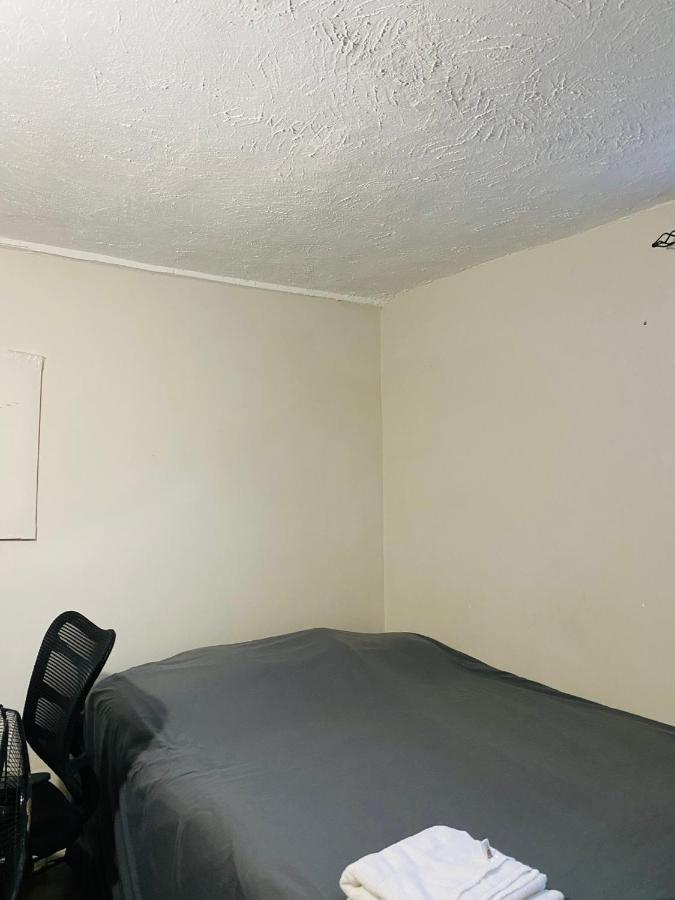 Lovely Iii 3 Bedrooms Space Share East York A Toronto