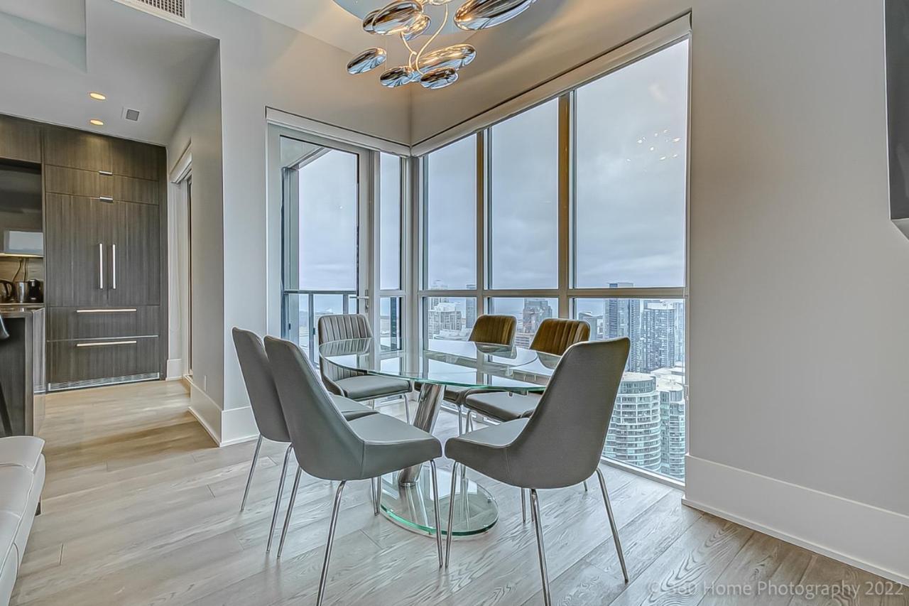 Loft - Entertainment & Financial District
