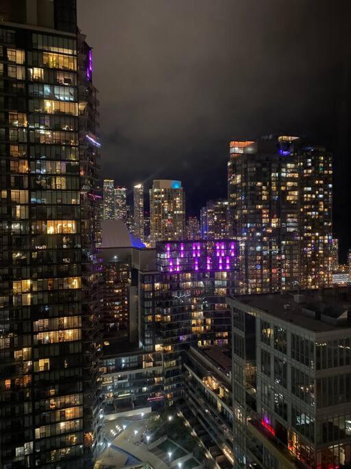 Apartment Location With & Views Parking