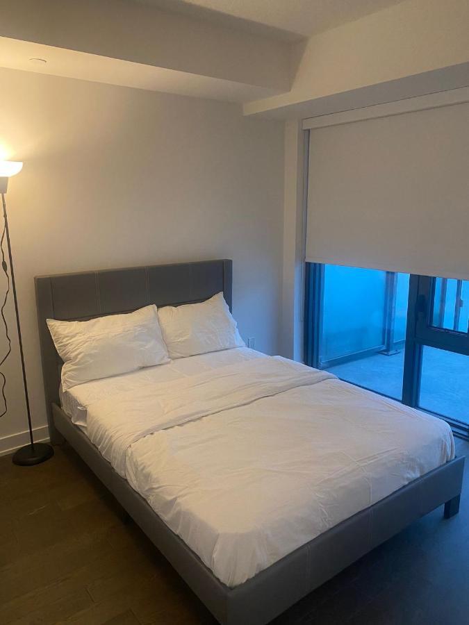 In The Heart Of Downtown Apartment *