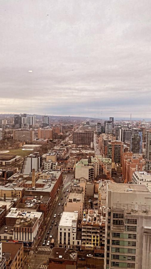 In The Heart Of Downtown Apartment *
