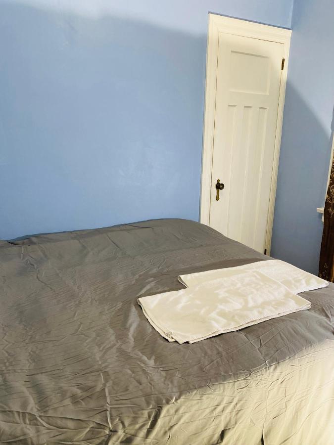 Bungalow 3 Bedrooms Space Share Canada Villa