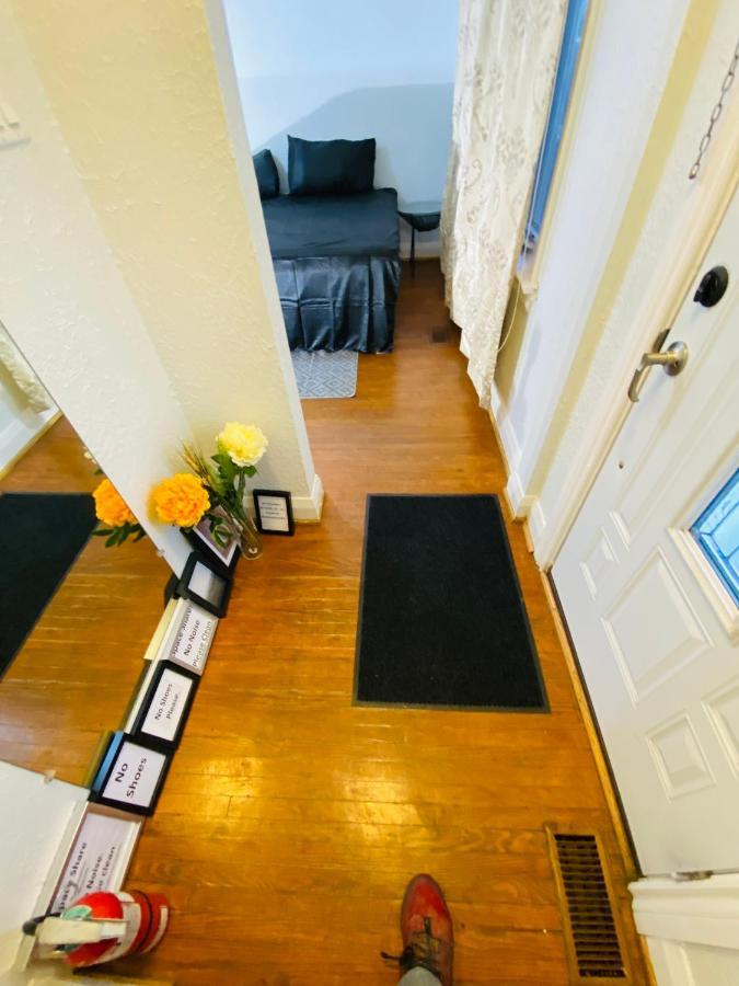 Bungalow 3 Bedrooms Space Share Canada Villa