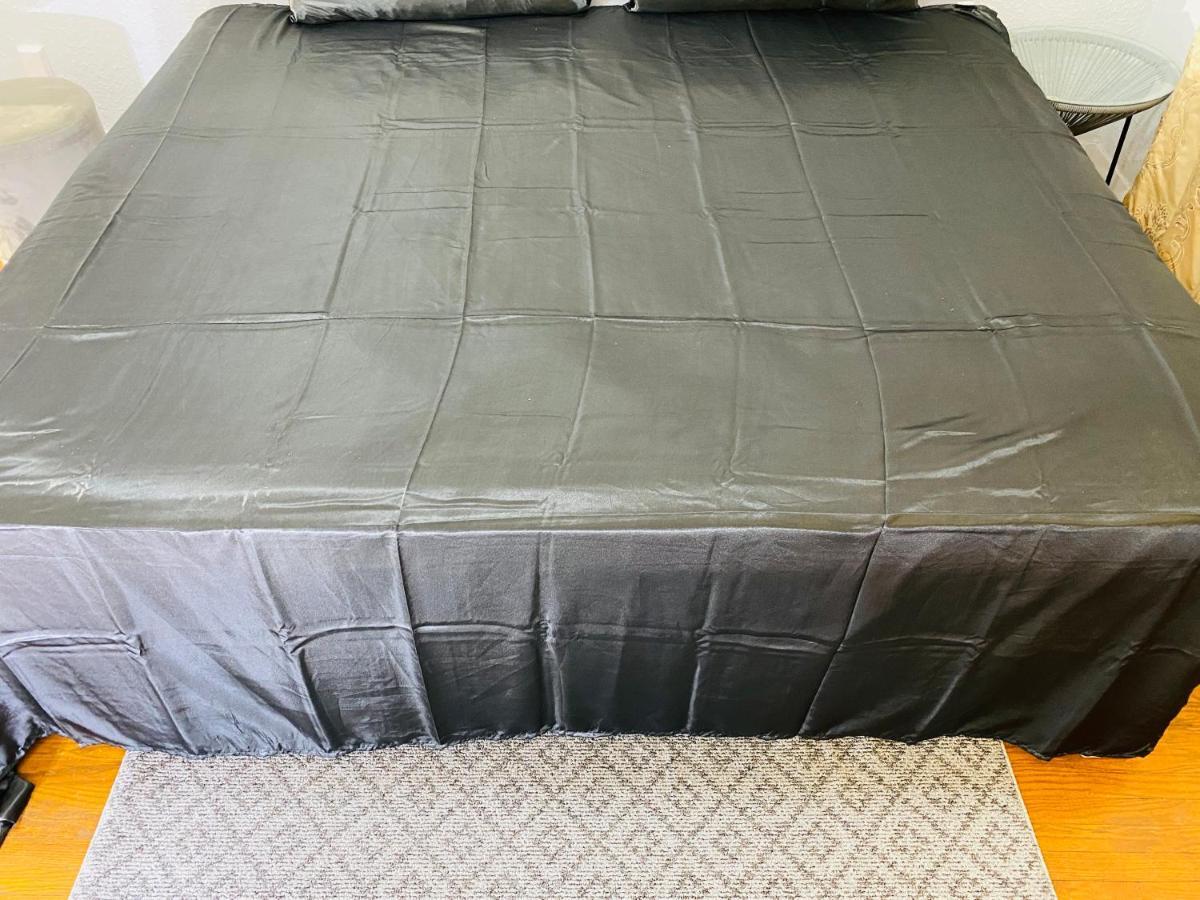 Villa Bungalow 3 Bedrooms Space Share Canada