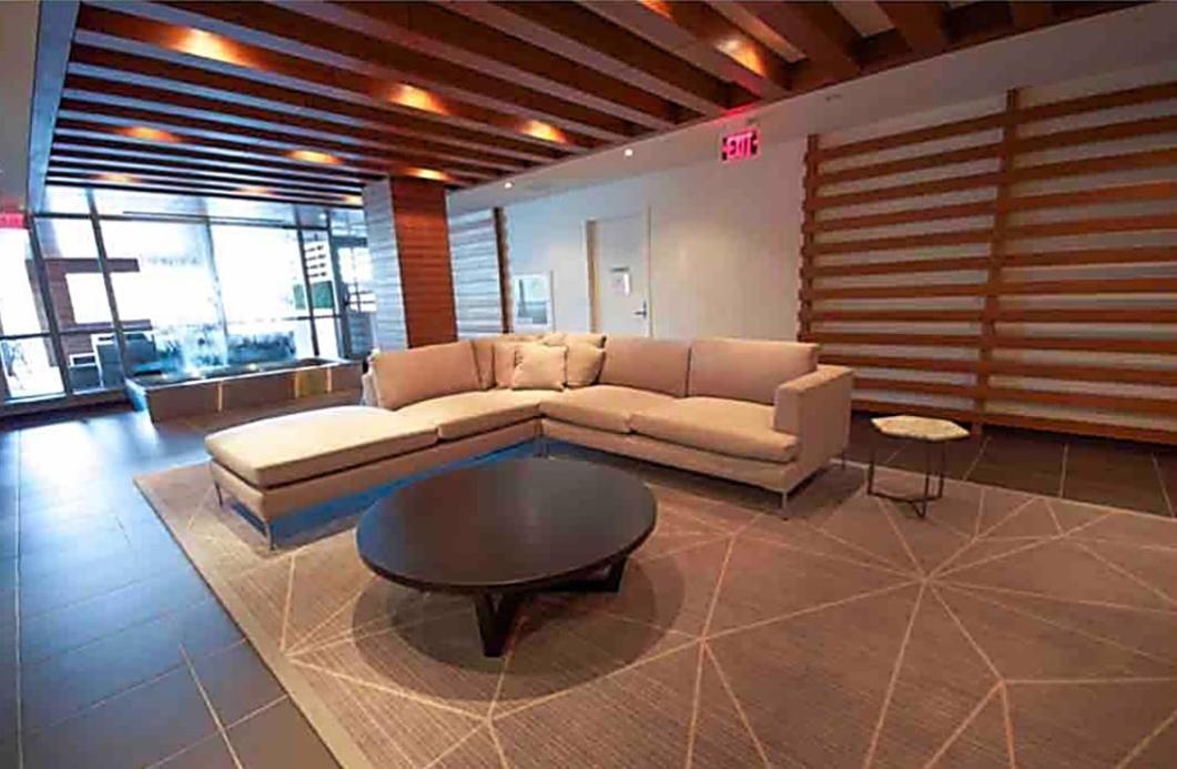 Luxurious In The Center Of Downtown *