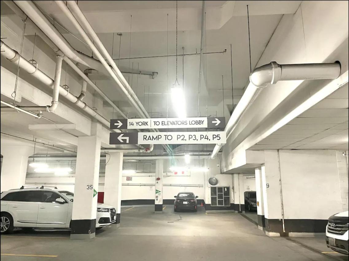 The Peak At Parking Apartment *