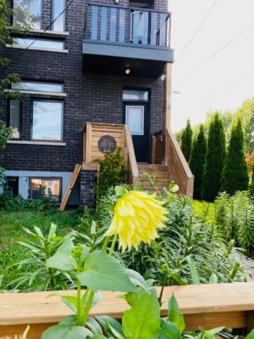 Bungalow 3 Bedrooms Space Share Canada *