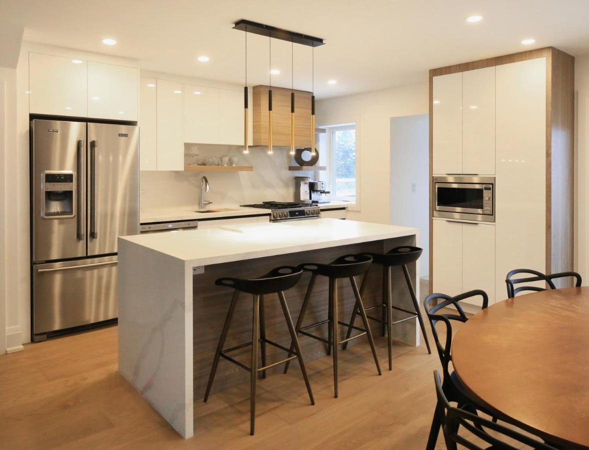 Luxury Modern House With Ev Charger Toronto