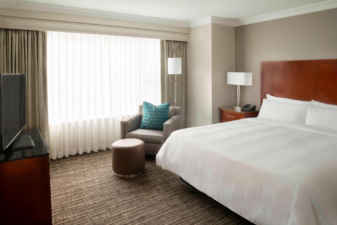 Hotel Marriott Downtown At Cf Eaton Centre Toronto