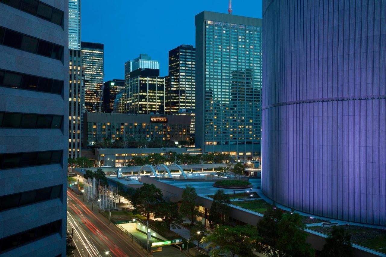 Marriott Downtown At Cf Eaton Centre 4*