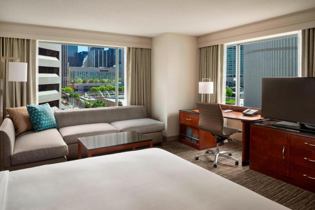 Marriott Downtown At Cf Eaton Centre