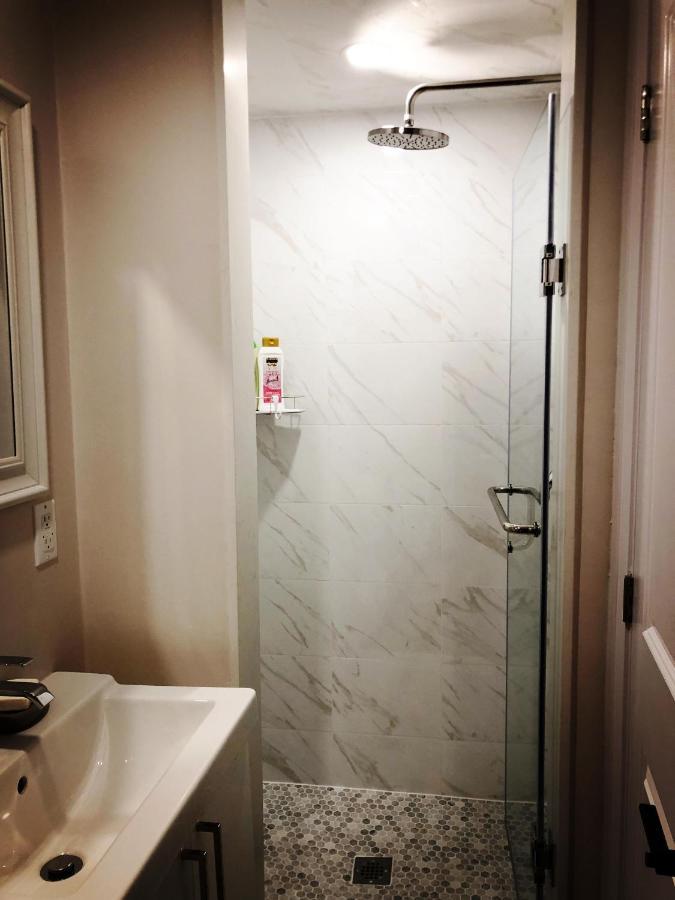 Lawrence Garden Homestay Toronto