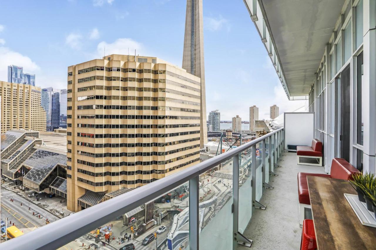 Downtown Cn Tower Suites *