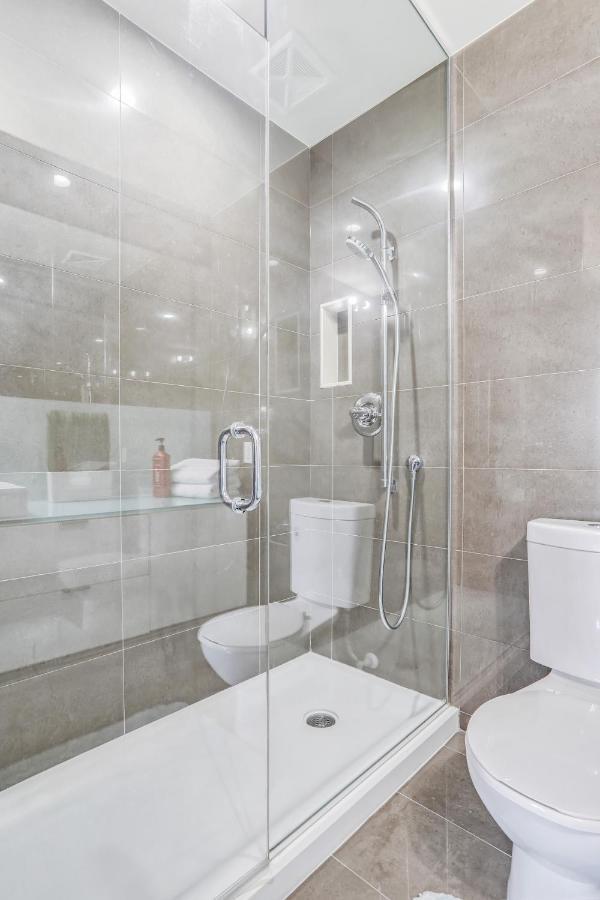 Downtown Cn Tower Suites Apartment *