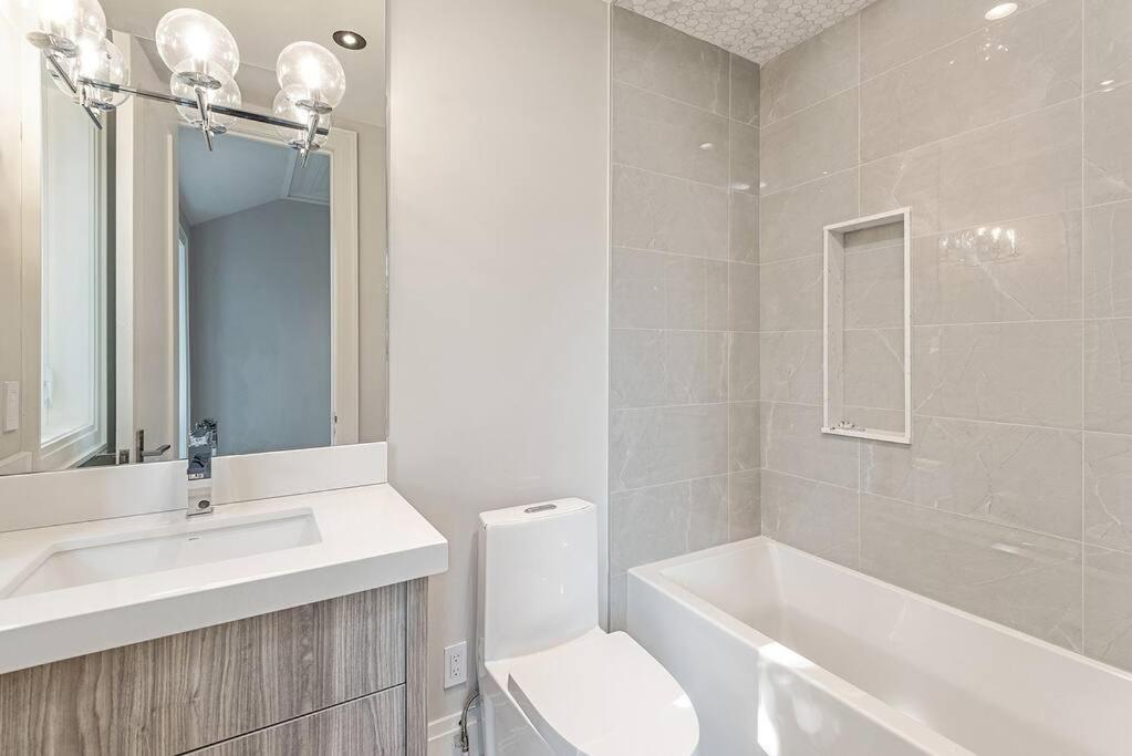 Villa Luxury 6 Bedrooms With Spacious Indoor *