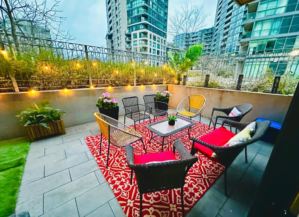 Apartment Luxury With Private Patio In Downtown *