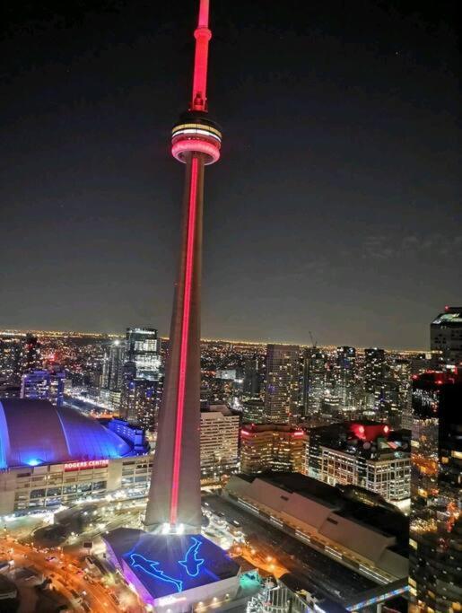 Modern One Room, Cn Tower View, Free Parking Apartment Toronto