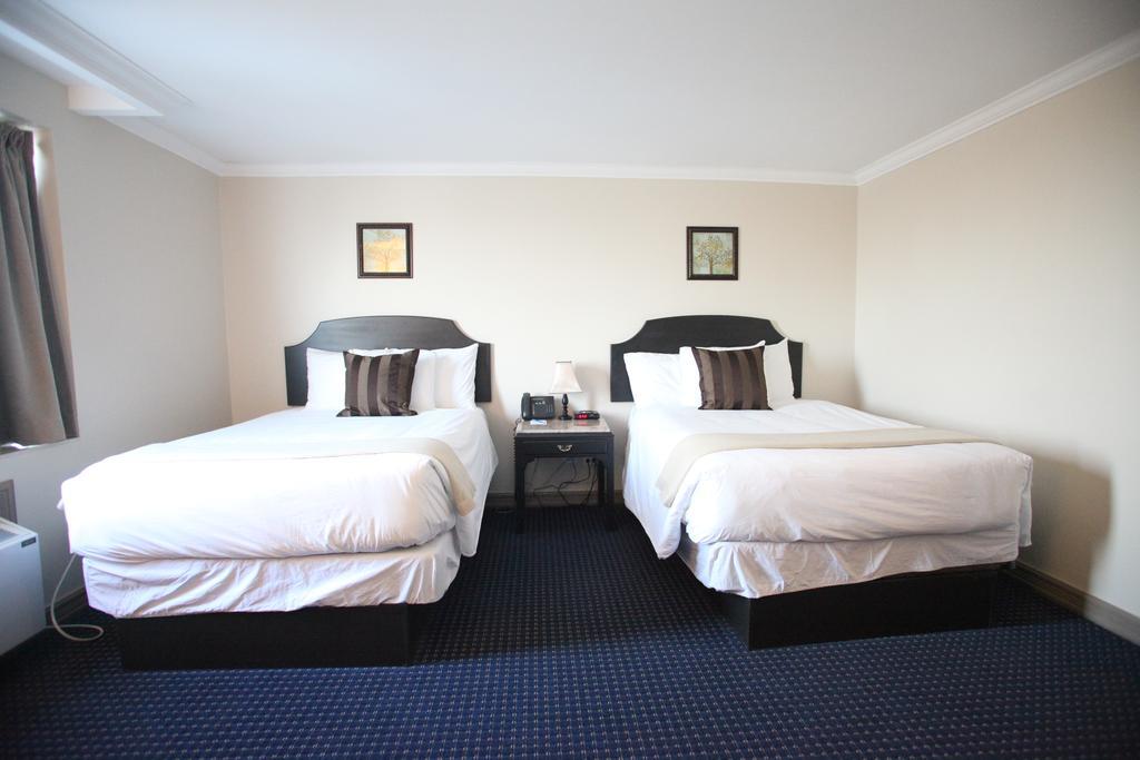 Hotel Montecassino Hotel & Event Centre Toronto
