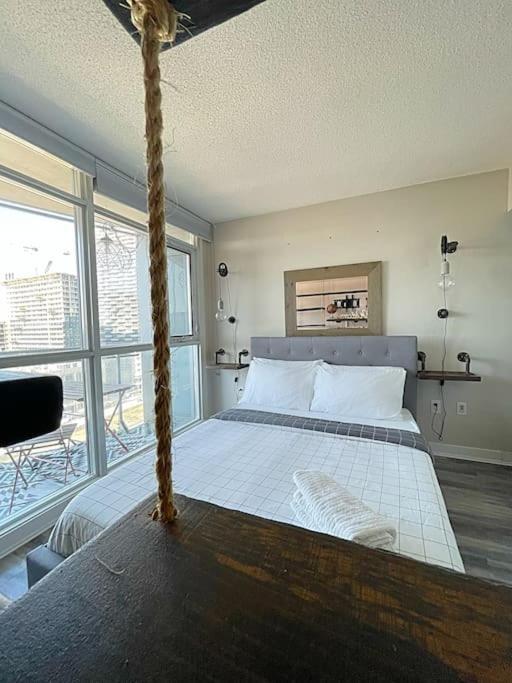 Apartment Upscale Downtown By Cn Tower *