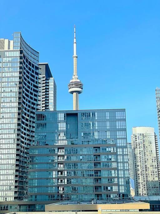 Upscale Downtown By Cn Tower Toronto
