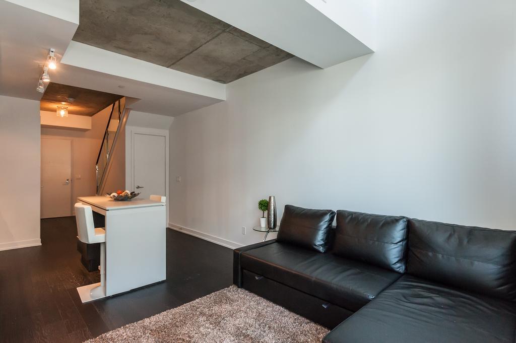 Lifesuites King West Loft Apartment Toronto