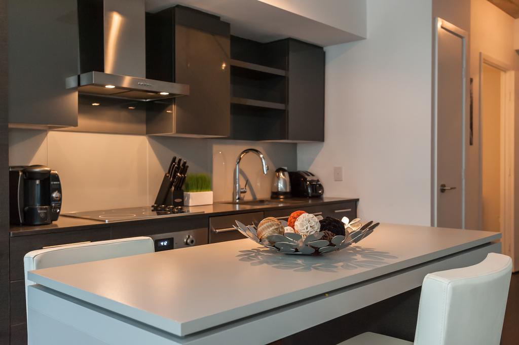 Lifesuites King West Loft