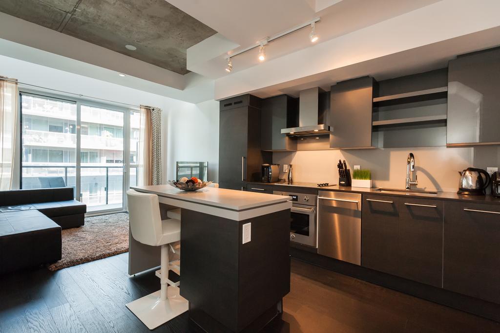Lifesuites King West Loft Apartment Toronto