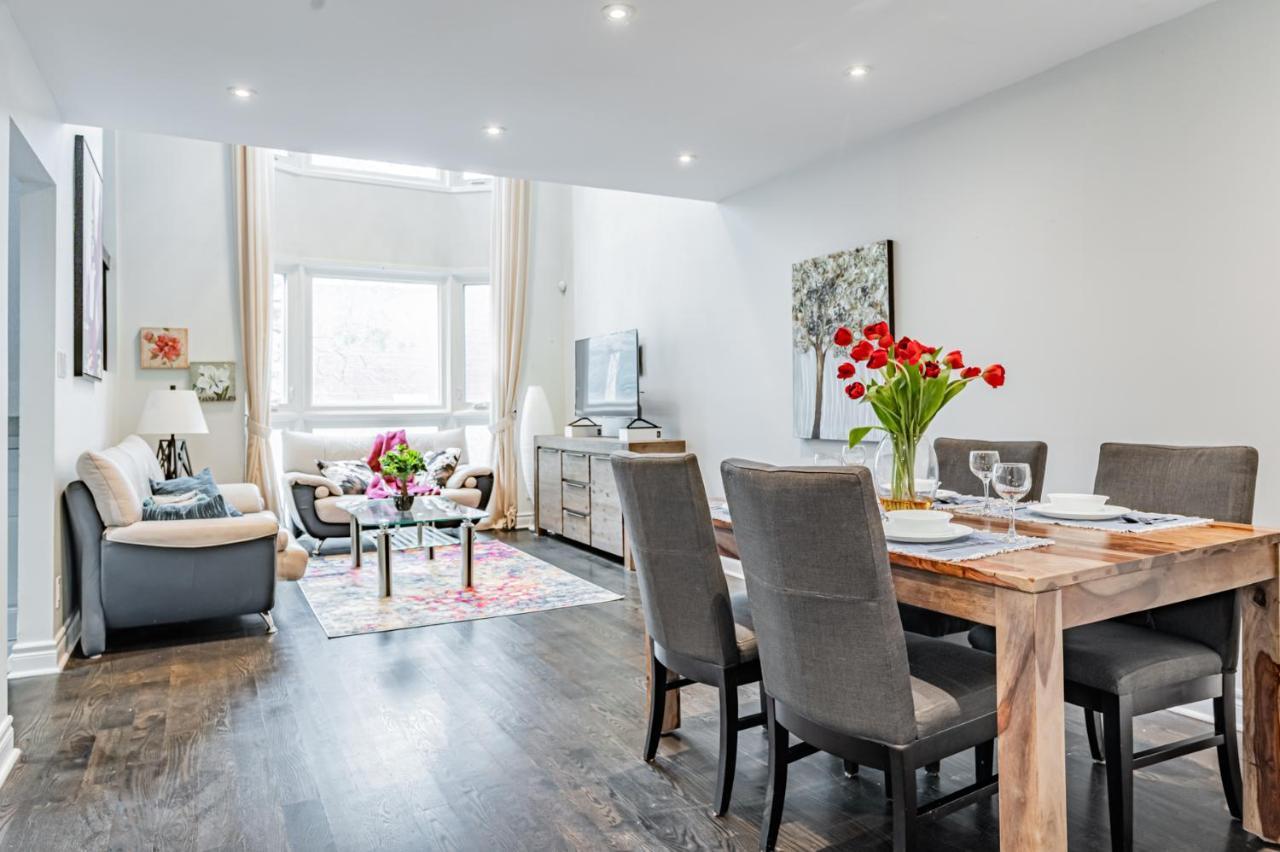 Beautiful In Downtown Core Close To Subway Station! Apartment *