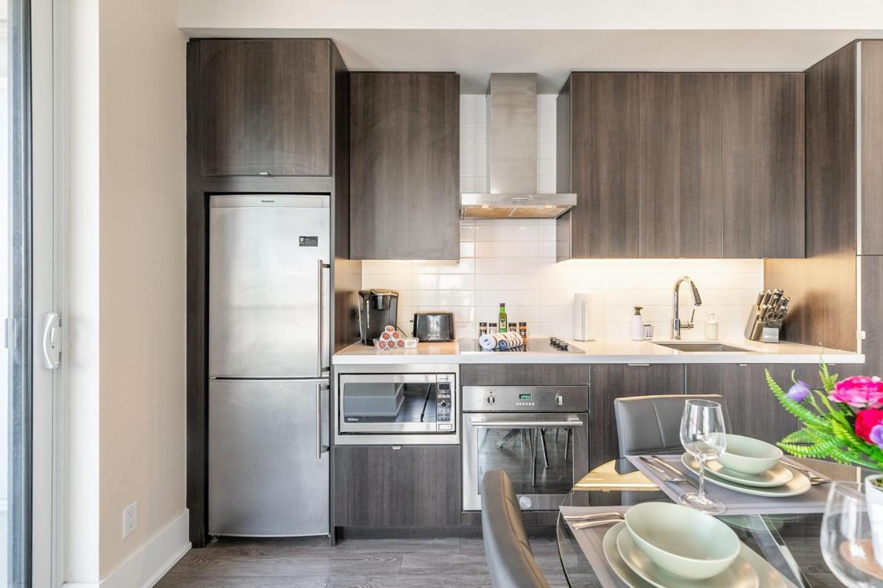 Luxury 1br - King Bed - Stunning View Toronto