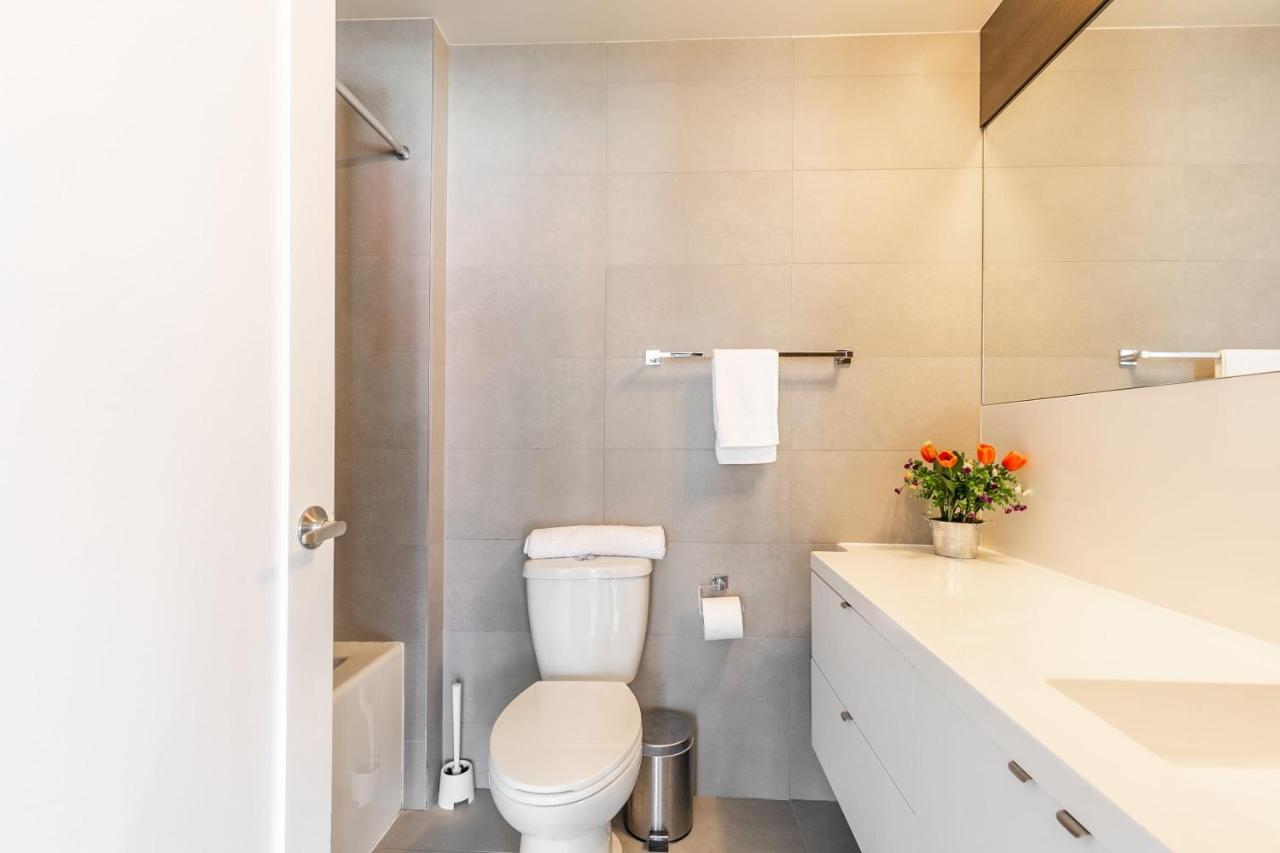 Luxury 1br - King Bed - Stunning View Toronto