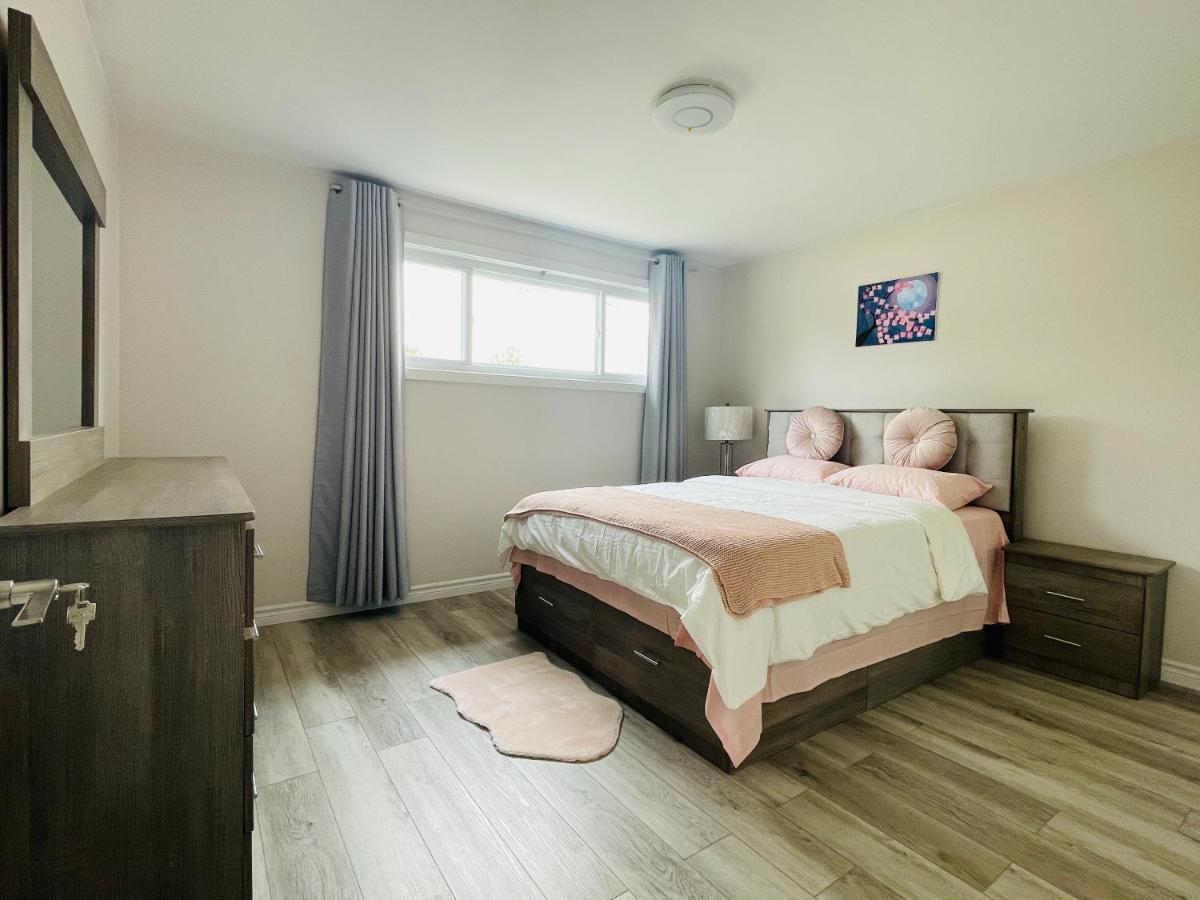 Holiday home Luxurious Cozy House In Bluffs With Lake View