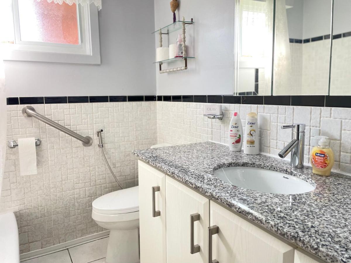 Luxurious Cozy House In Bluffs With Lake View * Toronto