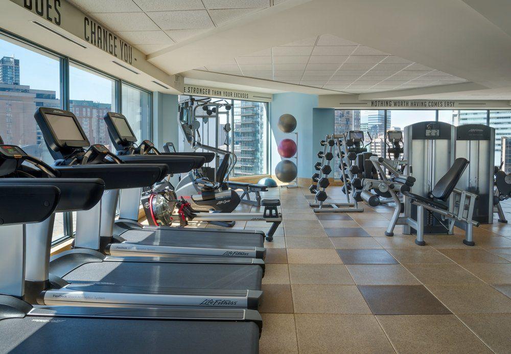 Marriott Downtown At Cf Eaton Centre Hotel 4*