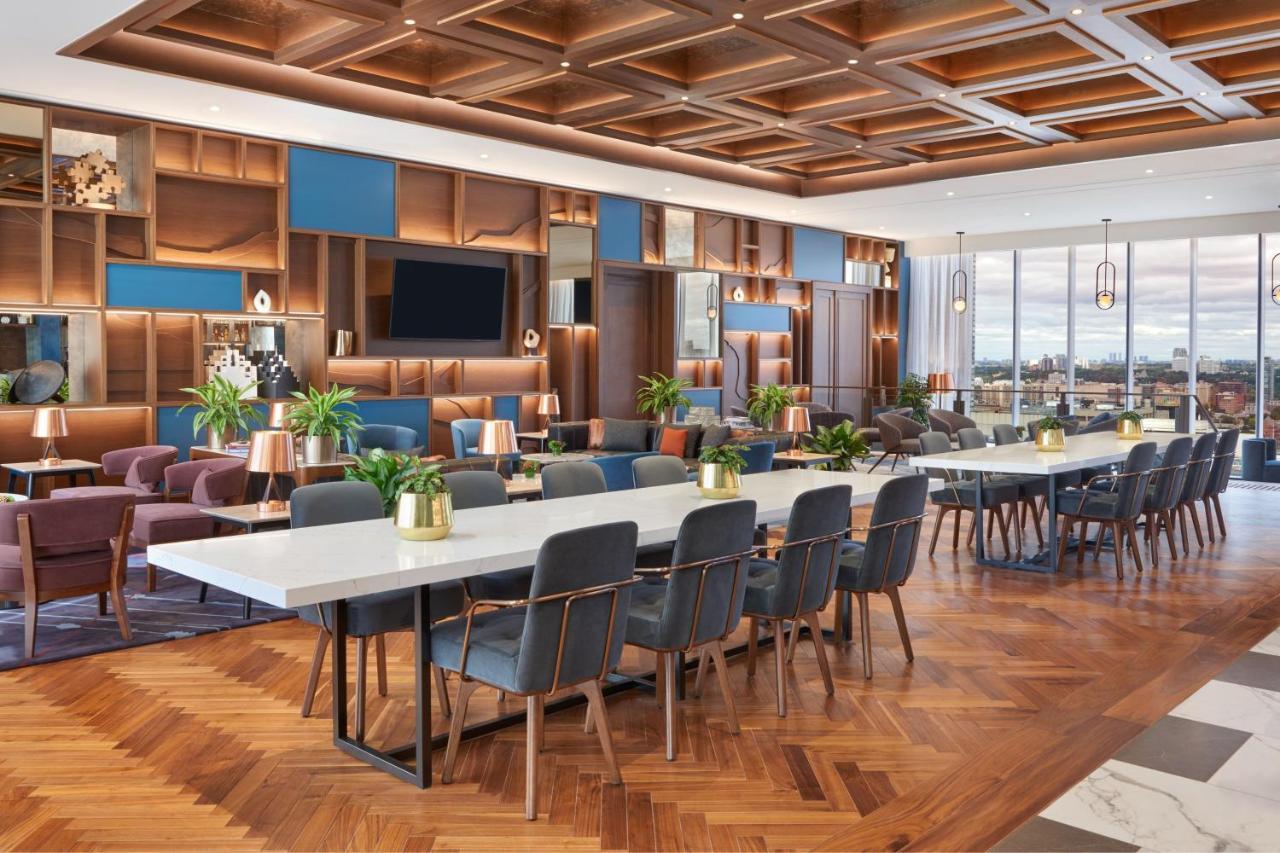 Sheraton Centre 4*
