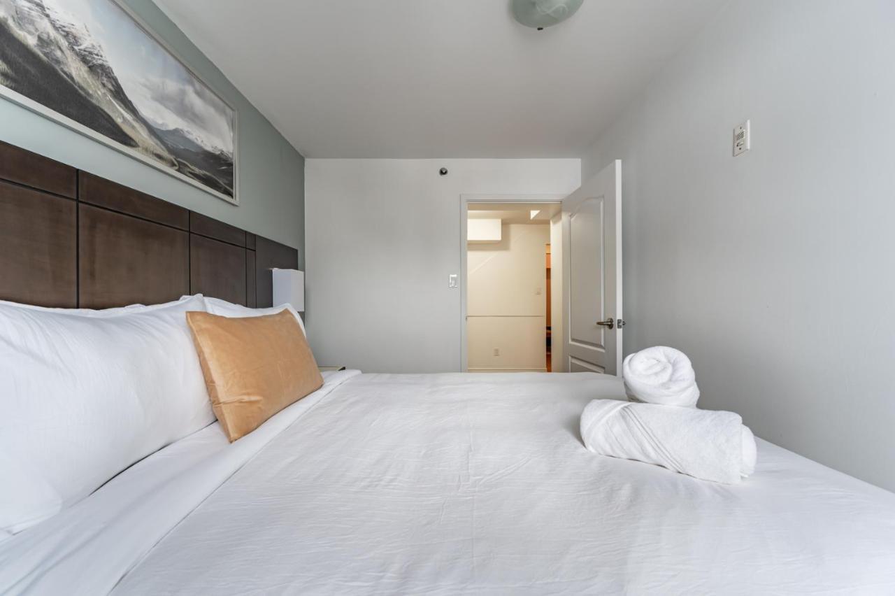 Apartment Downtown Townhomes