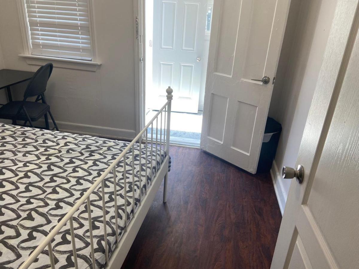 Guest house Budget Quad With En Bathroom 36b *
