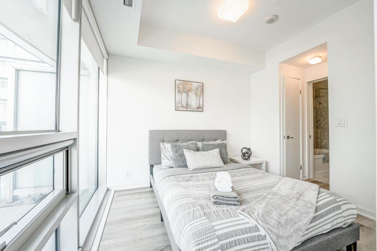 Apartment Downtown Close To Cn Tower!!