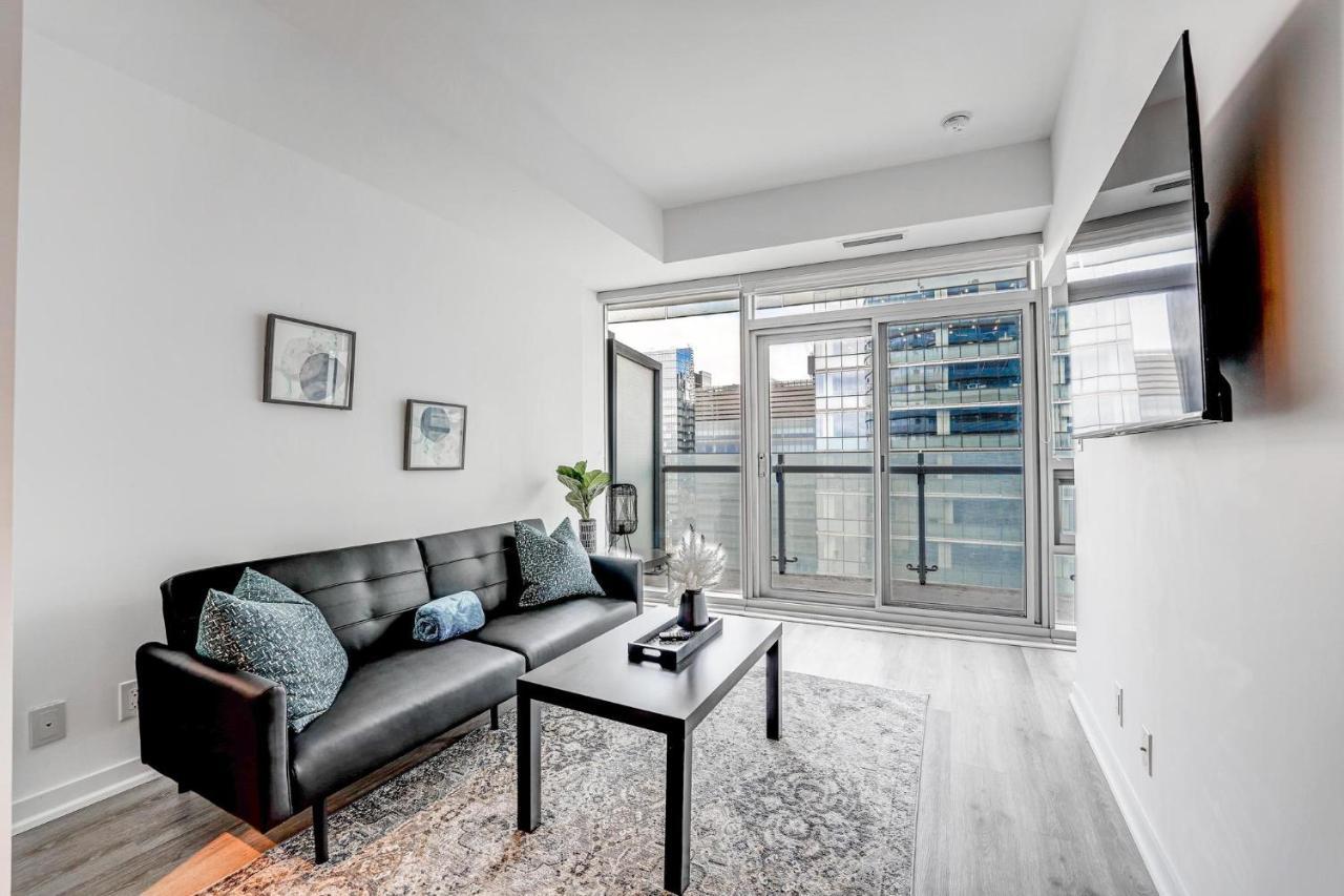 Apartment Downtown Close To Cn Tower!! Toronto