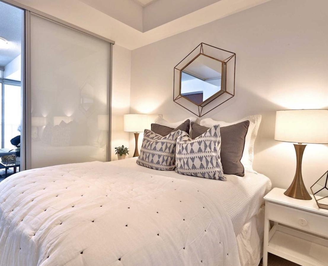 Downtown Close To Cn Tower!! Apartment