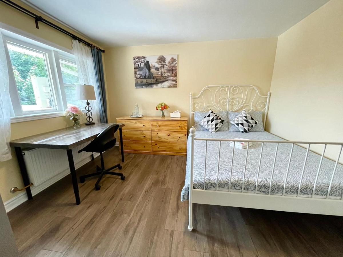 Homestay Perfect Home-private Washrooms,free Parking,high Speed Net