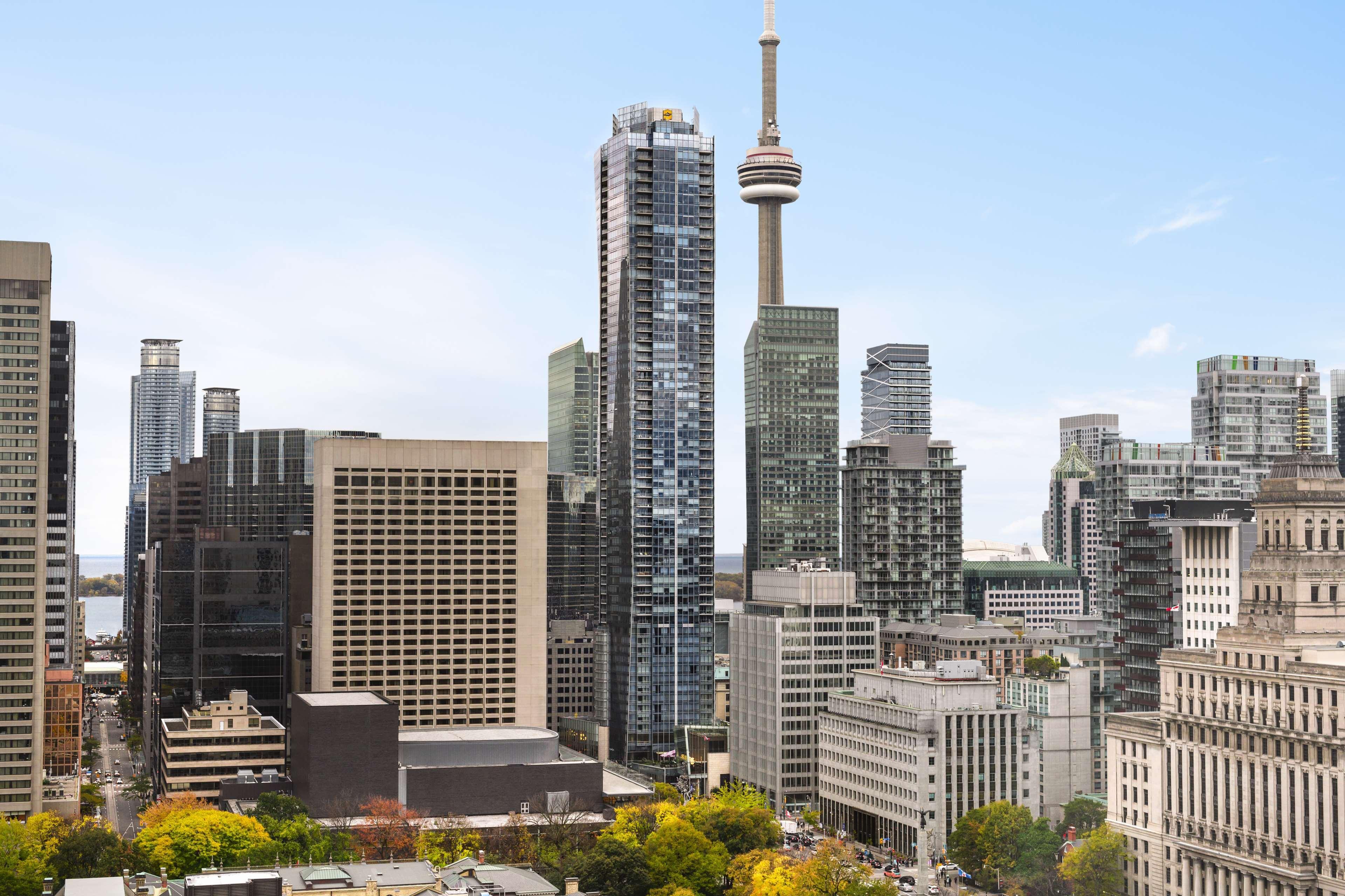 Shangri-la 5* Toronto