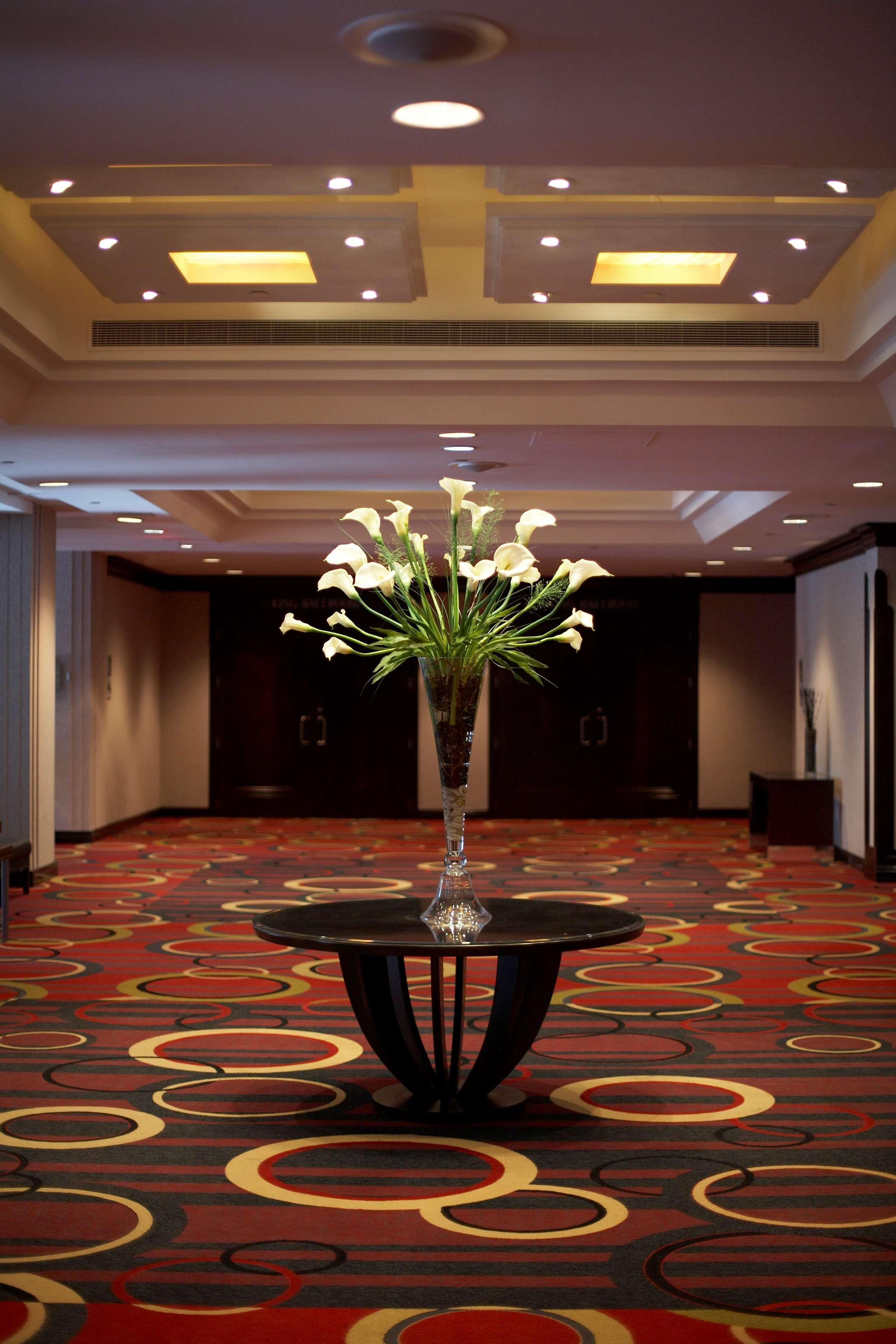 Hyatt Regency Hotel 4*