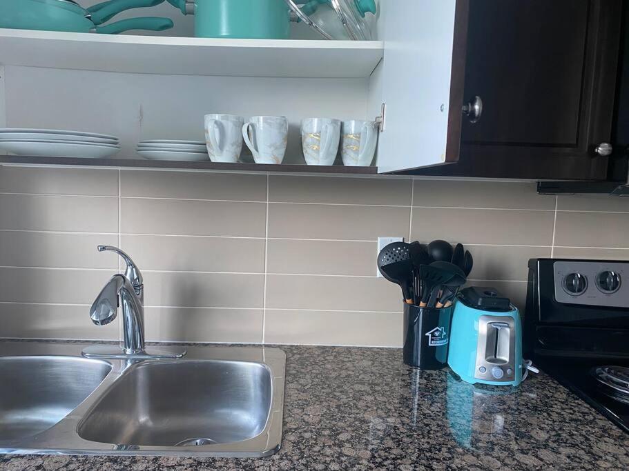 Unique 1 Bedroom By Lakeshore Downtown & Cn Tower *