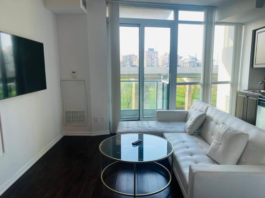 Unique 1 Bedroom By Lakeshore Downtown & Cn Tower Apartment Toronto